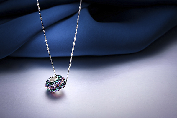 珠寶產(chǎn)品攝影場景圖